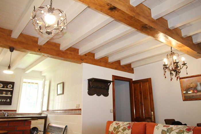 Casas en venta y pisos alquiler - 2