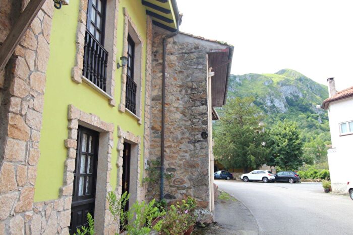 Casas en venta y pisos alquiler - 3