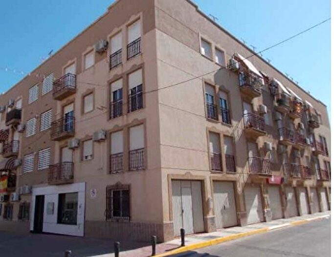 Piso en venta de 3 habitaciones en Gádor, Almería