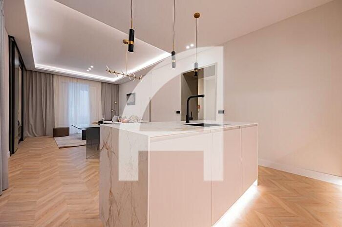 Piso en venta de 2 habitaciones: Centro, Universidad Malasaña