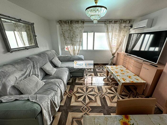 Piso en venta de 3 habitaciones en Pla Carolinas, Carolinas Bajas