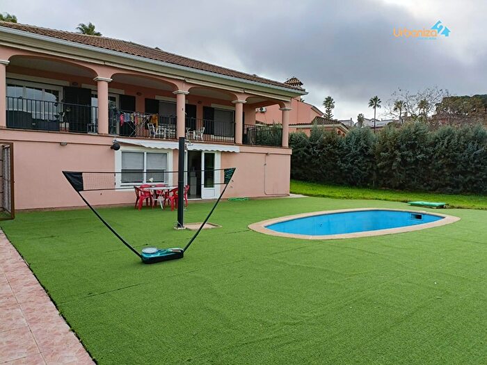 Carretera de Sevilla Los Montitos, Badajoz Capital: Casa en venta de 7 habitaciones