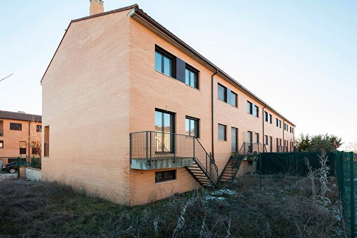 Casa en venta de 4 habitaciones en Morales de Toro, Zamora
