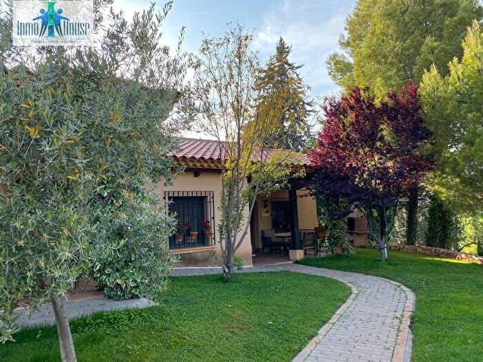 Casa en venta de 4 habitaciones: Castilla La Mancha, Albacete