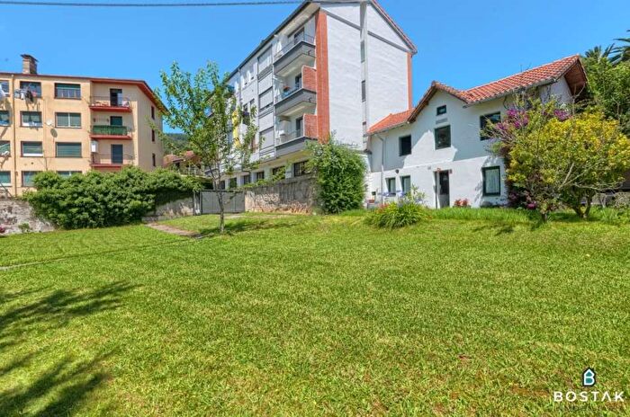 Casa de 2 habitaciones en venta en Busturia, Bizkaia