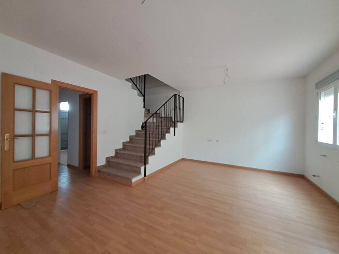 Casa en venta de 4 habitaciones en Castilla La Mancha, Albacete