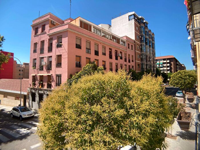 Piso de 2 habitaciones en alquiler en Arganzuela, Acacias