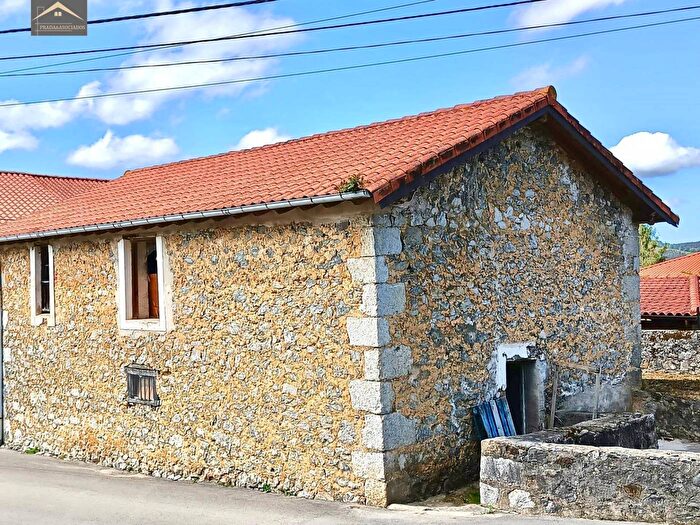 Casa de 2 habitaciones en venta en Cantabria, Cantabria