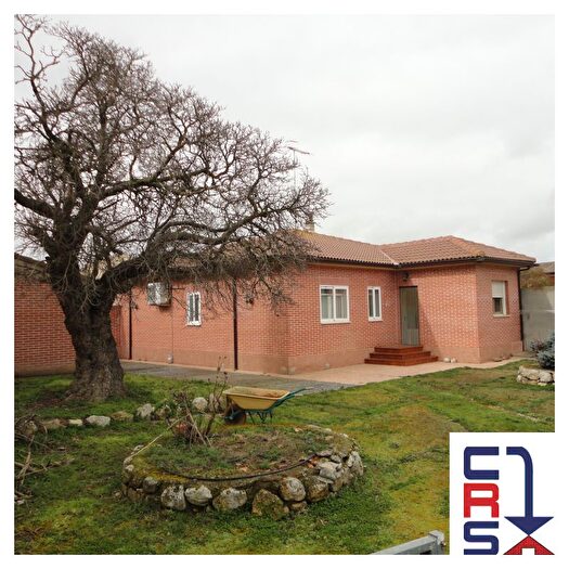 Casa en venta de 4 habitaciones: Mazariegos, Palencia