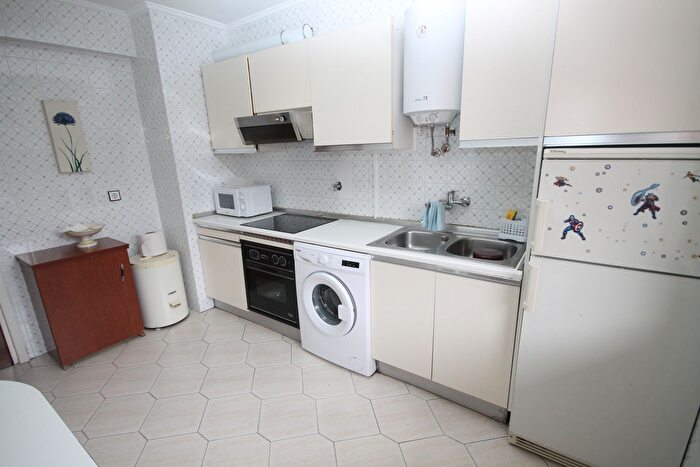 Casas en venta y pisos alquiler - 2