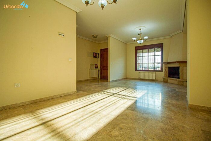 Casa en venta de 5 habitaciones: Extremadura, Badajoz