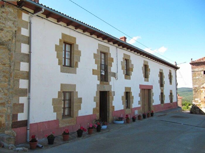 Casa de 5 habitaciones en venta en Cantabria, Cantabria
