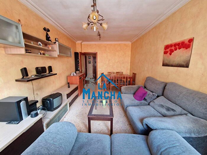 Piso en venta de 3 habitaciones, Castilla La Mancha, Albacete