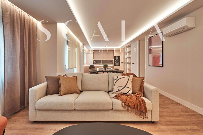 Piso en venta de 2 habitaciones: Chamberí, Trafalgar