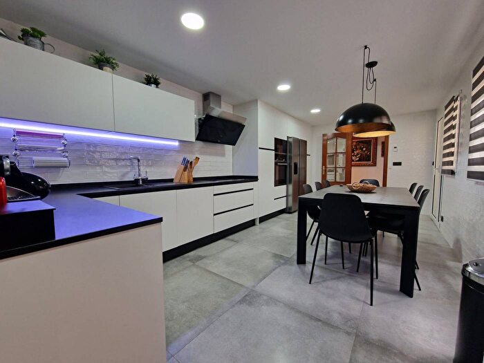 Comunitat Valenciana, Alicante: Piso en venta de 5 habitaciones