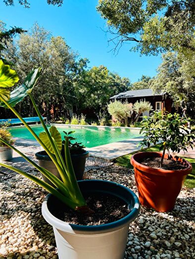 Los Cotos de Monterrey, Venturada: Casa en venta de 8 habitaciones