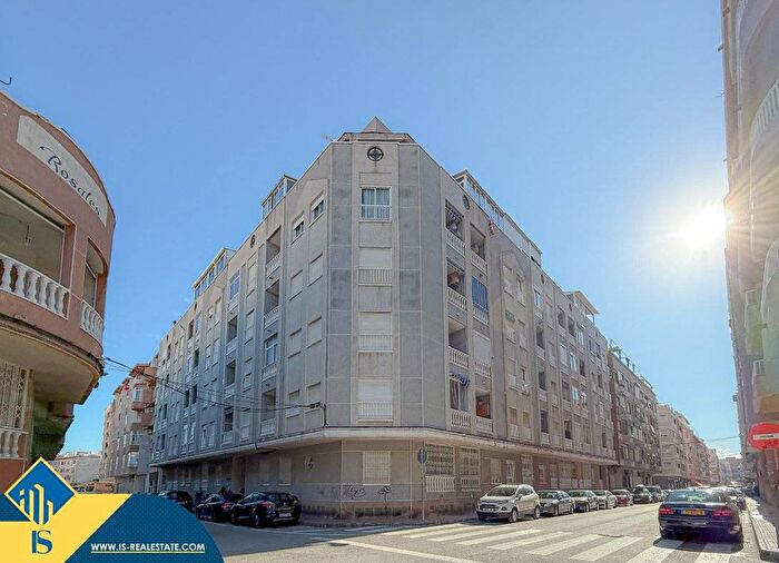 Piso de 2 habitaciones en venta en Comunitat Valenciana, Alicante