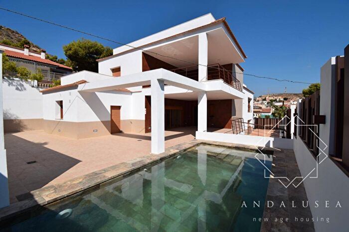 Casa en venta de 5 habitaciones en Andalucía, Almería