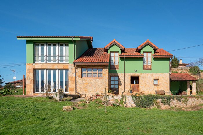 Casa en venta: Llanera, Asturias