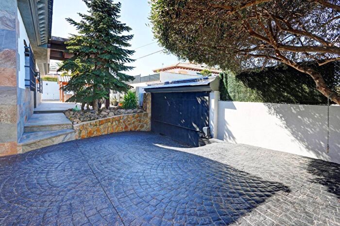 Cúllar Vega, Andalucía: Casa en venta de 3 habitaciones