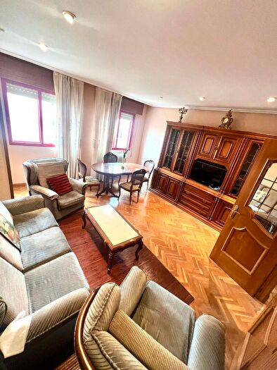 Piso en venta de 4 habitaciones, Medina del Campo, Valladolid
