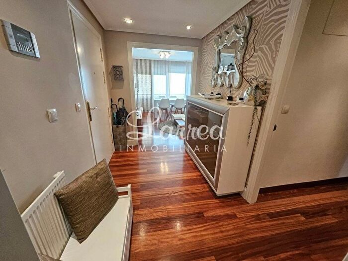 Piso en venta de 3 habitaciones en País Vasco, Vizcaya Bizkaia