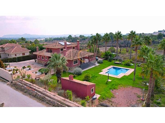 Casa en venta de 5 habitaciones en Comunitat Valenciana, Alicante