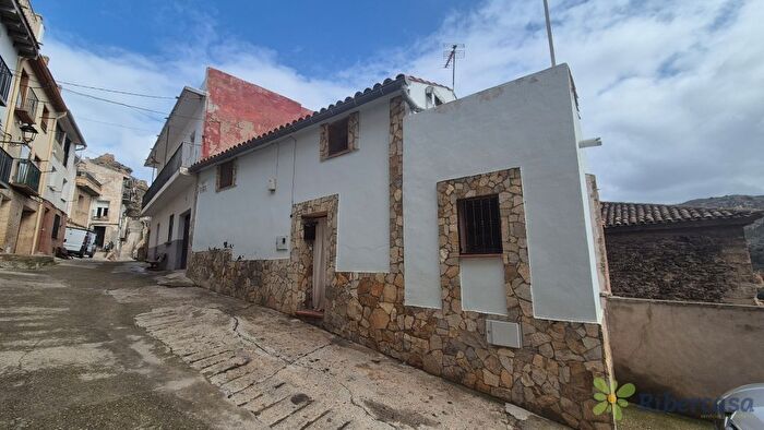 Casa en venta de 3 habitaciones, Cervera del Río Alhama, La Rioja