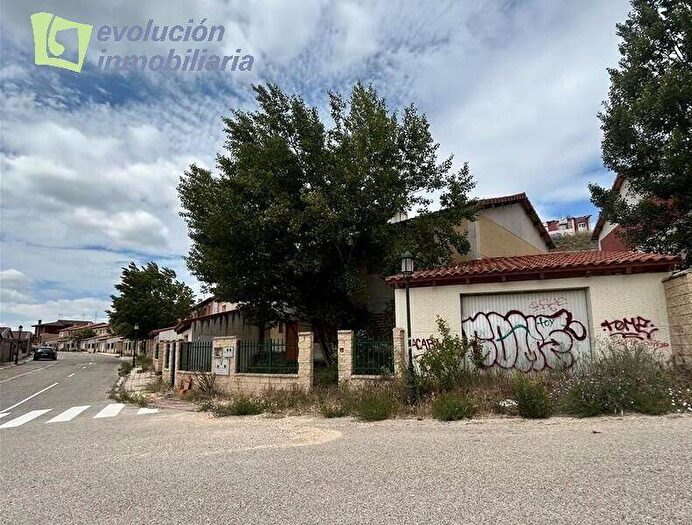 Castilla y León, Burgos: Casa en venta de 4 habitaciones