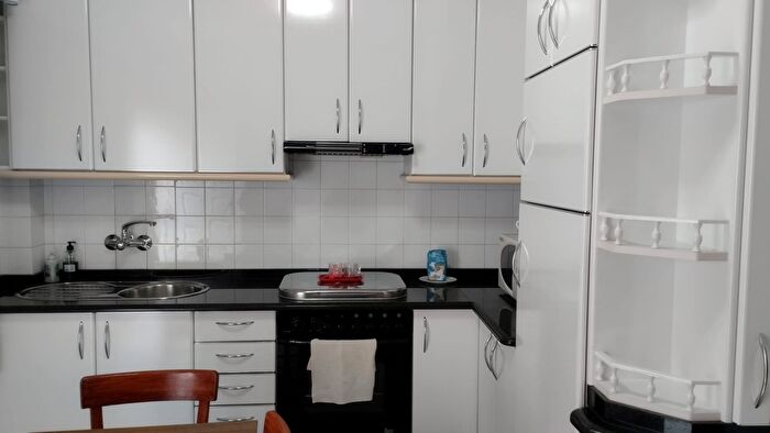 Xinzo de Limia, Ourense: Casa en venta de 8 habitaciones