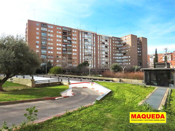 Piso en venta de 3 habitaciones en Centro, Casco Antiguo