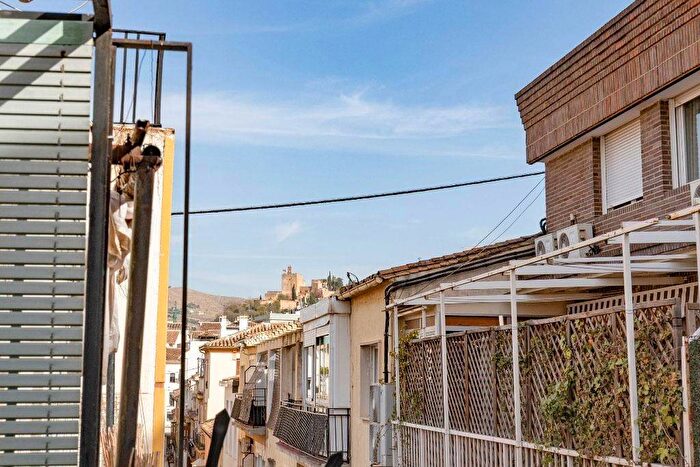 Piso en venta de 6 habitaciones, Andalucía, Granada