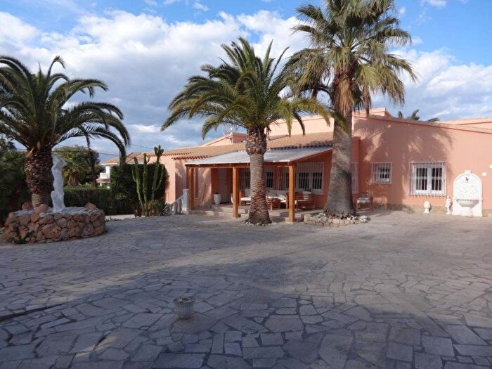 Casa en venta de 4 habitaciones: Comunitat Valenciana, Alicante