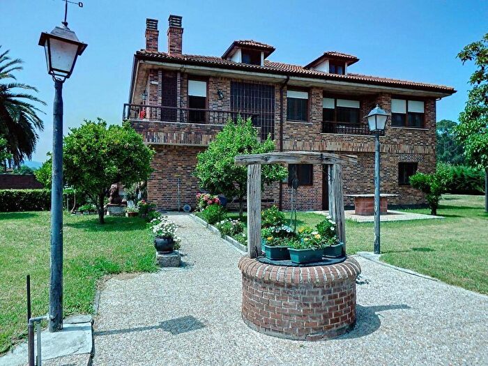Cantabria, Cantabria: Casa en venta de 4 habitaciones