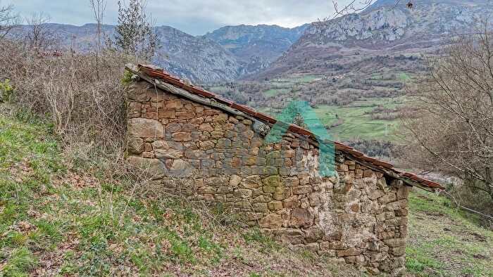 Casa en venta de 1 habitación en Proaza, Asturias