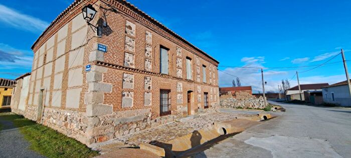 Casa de 4 habitaciones en venta en Castilla y León, Ávila