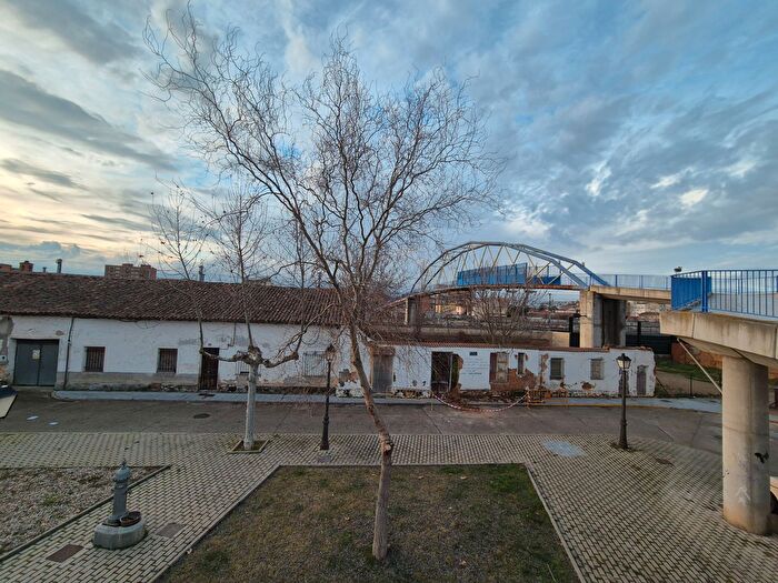 Casa en venta de 5 habitaciones, Venta de Baños, Palencia