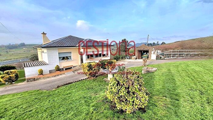 Casa en venta de 3 habitaciones en Cantabria, Cantabria